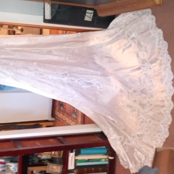 Vintage Ivory off shoulder beaded sequin bustled wedding gown - Picture 3 of 10